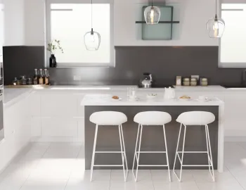Pop White Lifestyle