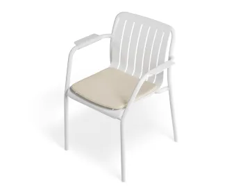Roku Armchair White Huskpad