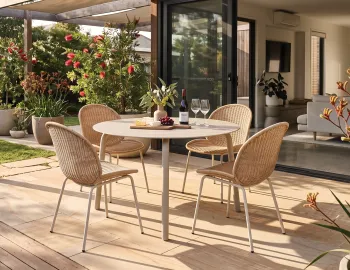 Outdoor Chair With Round Dining Table