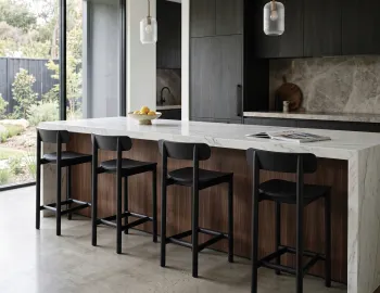 Dark Kitchen With Counter Stool Zara