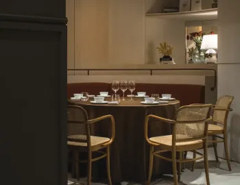 811 Armchair Insitu