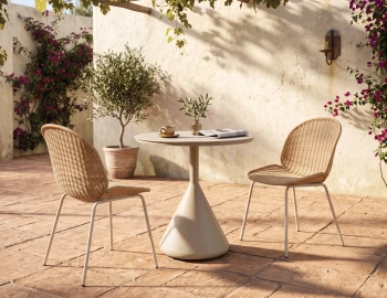 Courtyard Table Modern