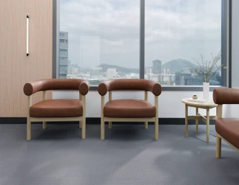 Marlowe Loungechair Commercial Oak Brandy