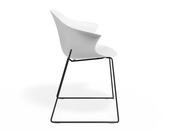 Pebble Armchair Whiteseat Sledblack