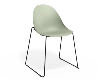 Pebble Chair Greenseat Sledblack