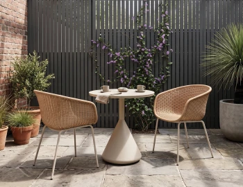 Australian Courtyard With Furniture