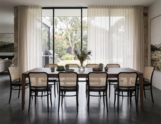 811 Chair Black Wood Seat Thonet Lifestyle Dark