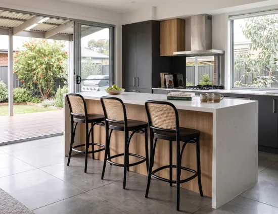 811 Stool Ton Black