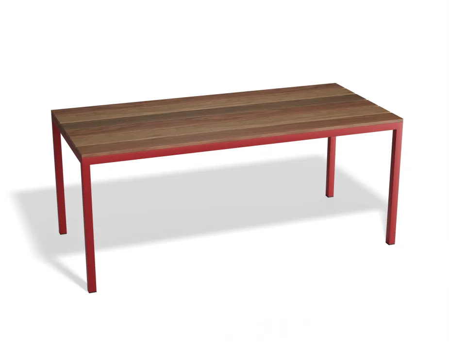 P 4 Cape Outdoordiningtable Flamered