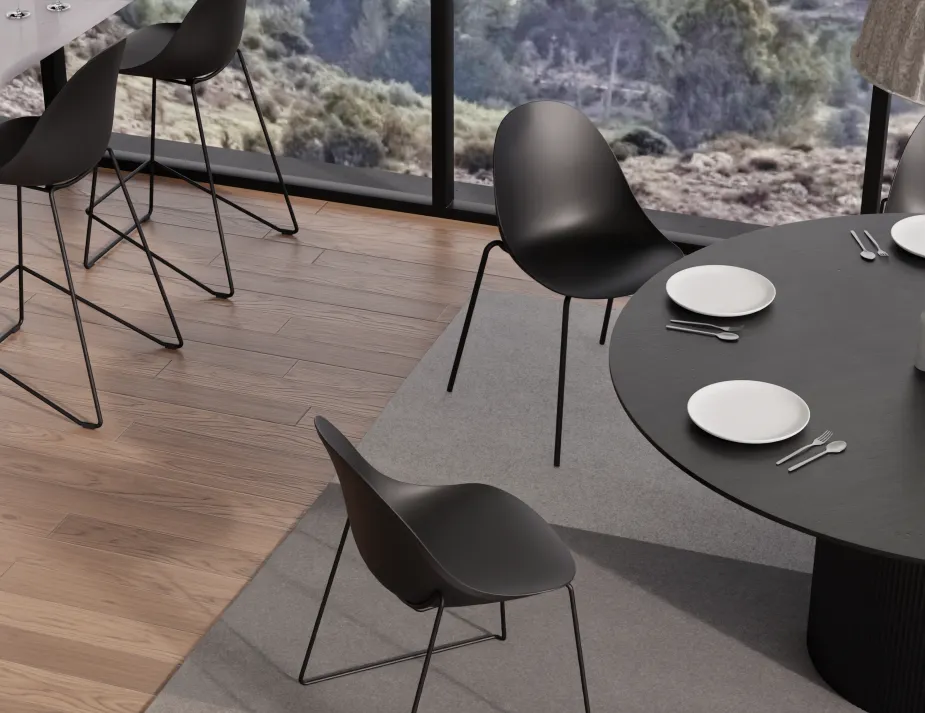 Pebble Rail 4pole Chairs Stools Black Dining Setting