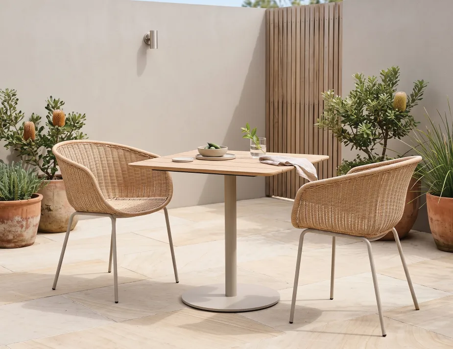 Courtyard Setting