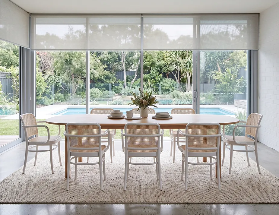 811 Hoffmann White House