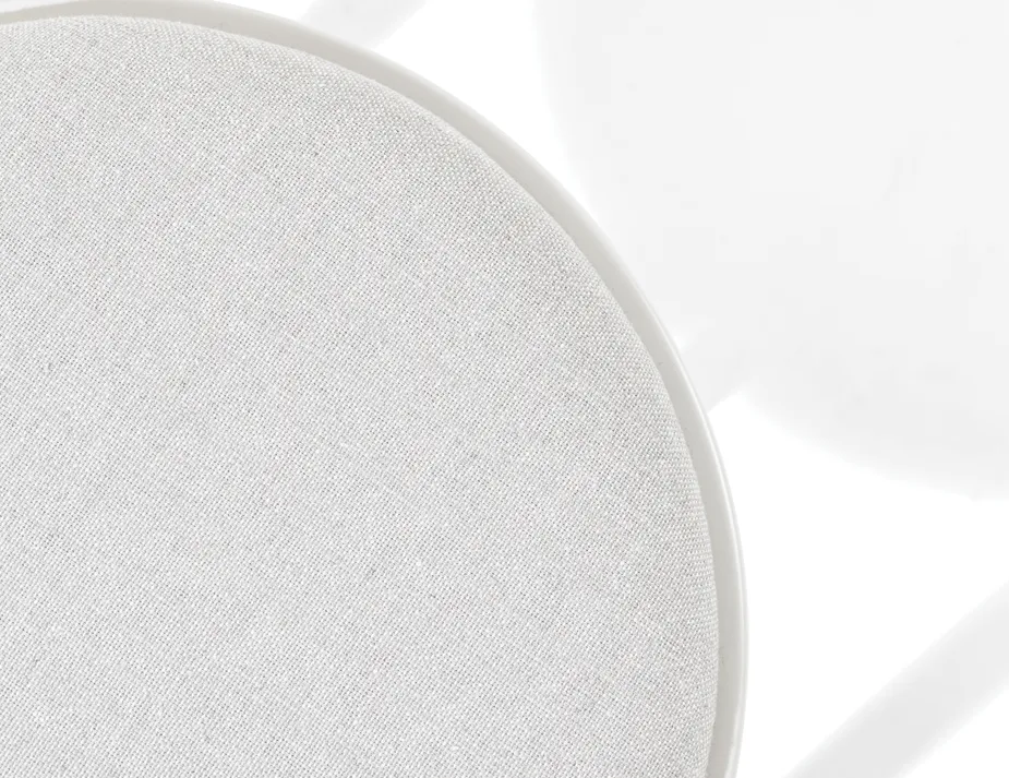 822 Low Stool Pigment Padded Insitu