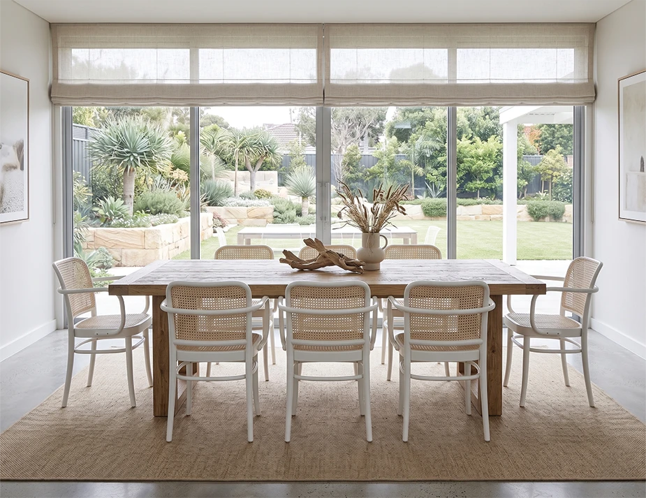 811 White Armchair Lifesytyle