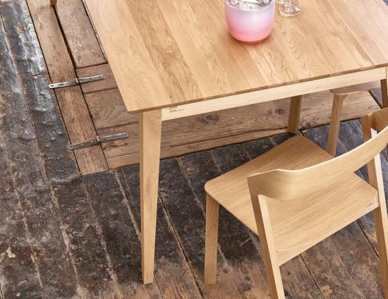 Jylland Extendable Dining Table - Natural Oak - 200cm to 260cm - by TON