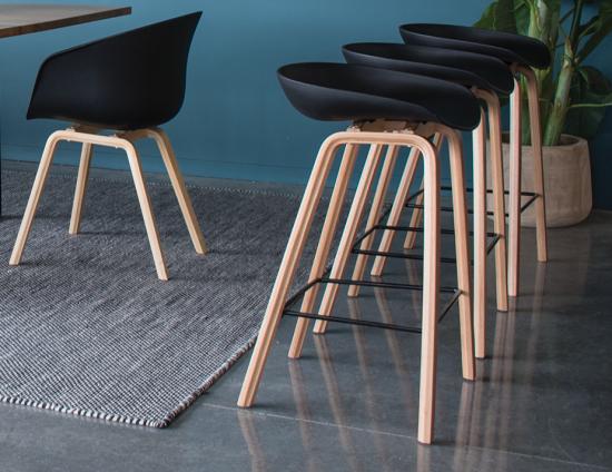 Kobe Stool - Natural - Black Shell 
