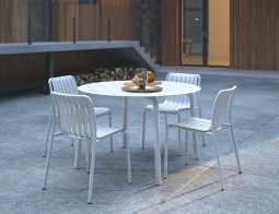 White Modern Round Outdoor 4 Seater Table2