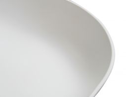 Kobe Metal Legs White Close Up 01