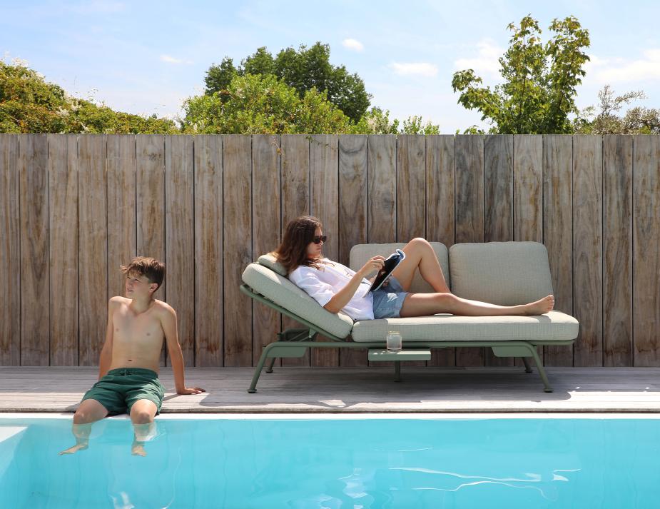 Arla Outdoor Sofa 0013 Sunset Am 4