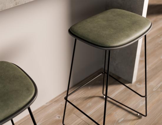 Elva Stool - Black Seat - Green Pad - Black Frame