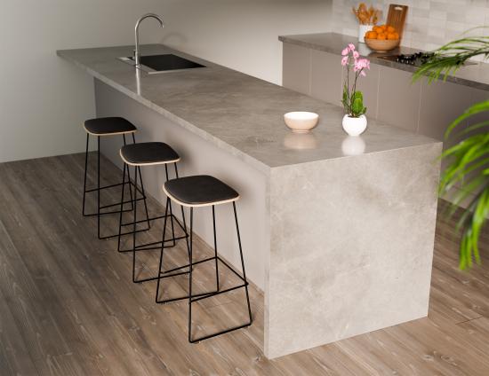 Elva Stool - Natural Seat - Black Pad - Black Frame