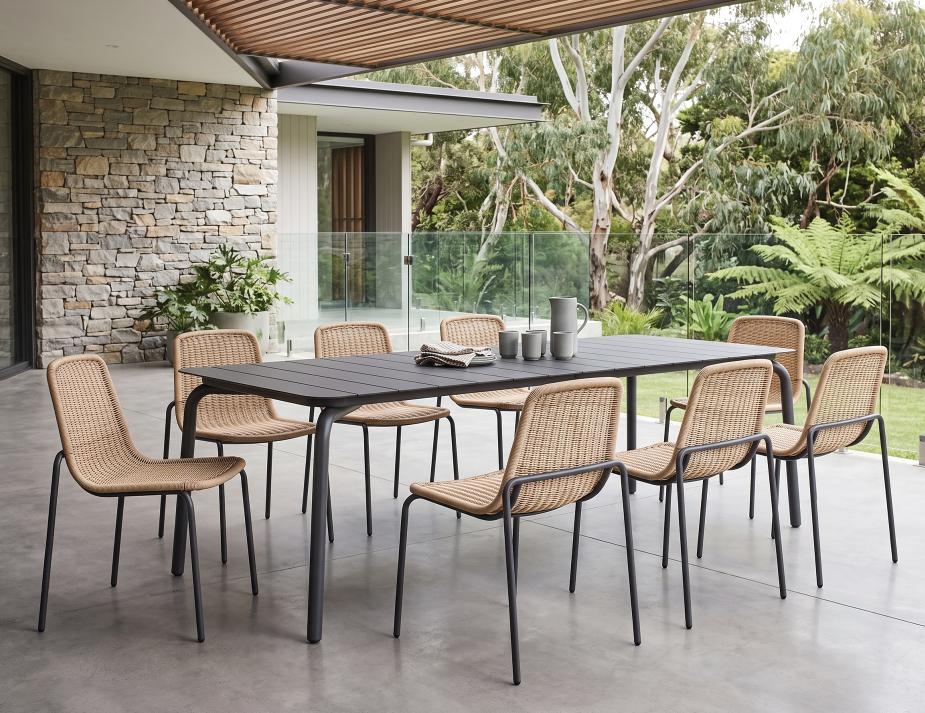 Cenote Chair With Roku 220 Charcoal