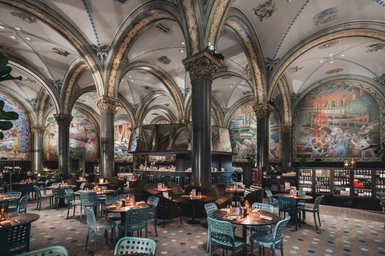 Stunning restaurant interior highlighting the 822 dining chairs in the seating arrangement